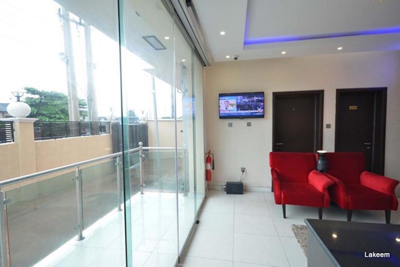 Lakeem Suites Agboyin Surulere Lagos Bagian luar foto